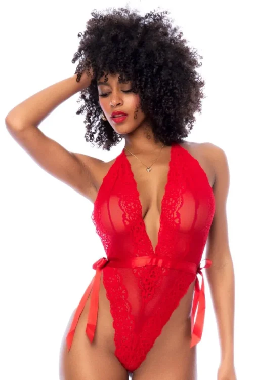 body string dentelle rouge échancrure haute décolleté plongeant licou cœur satin nœuds extensible confortable seconde peau