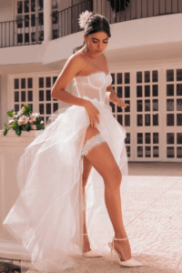 Ensemble Lingerie Bustier String Dentelle Blanche Jarretières Glamour Séduisant – Image 5