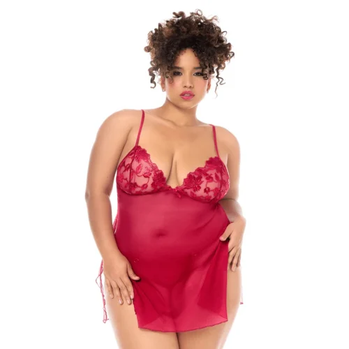 Babydoll grande taille Mapalé brodée bonnets brodés métallique résille transparente fendue côtés nœuds décoratifs bretelles réglables string assorti